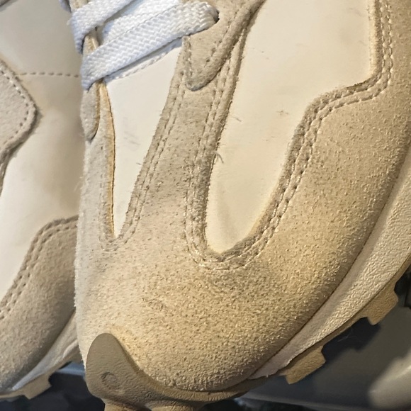 New Balance Women's White and Tan Sneakers - Picture 5 of 6